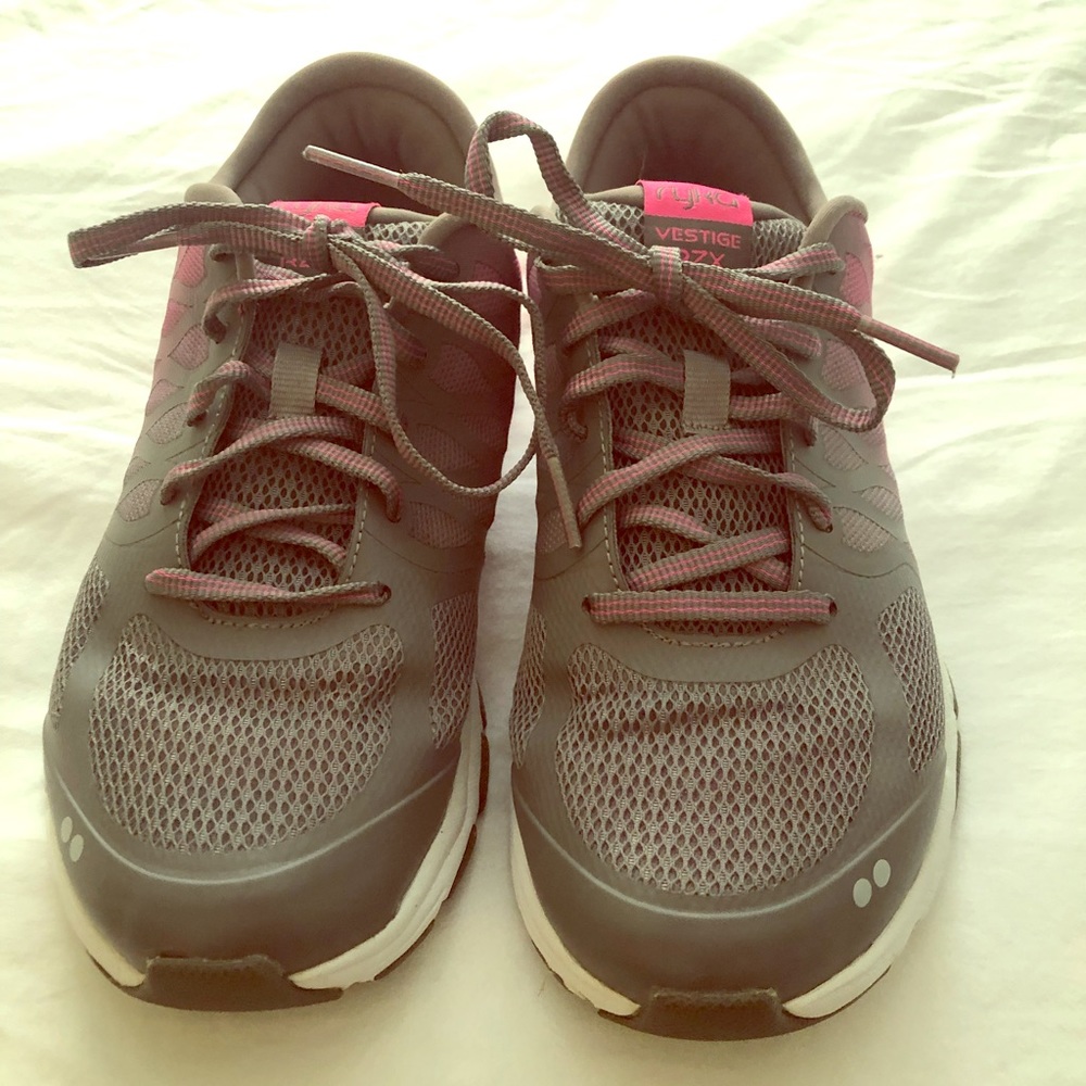 Women’s Ryka vestige RZX sneakers